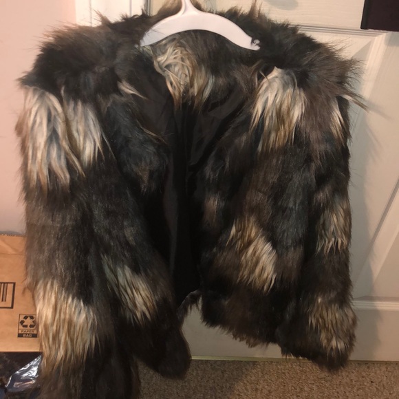 Ombré faux fur coat. Update any outfit for a cool night. Slightly used-worn 2x - Picture 1 of 3